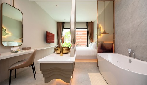 Deluxe Double Room, Pool Access