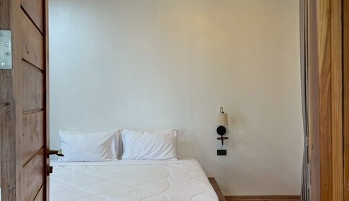 Family Room, Non Smoking, Hill View