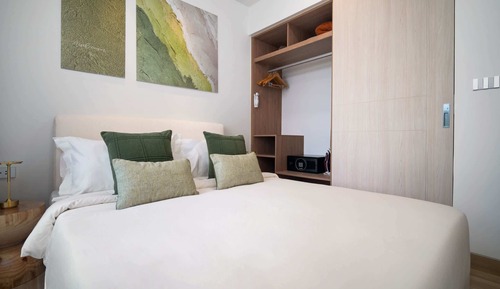 One Bedroom 1Bx Deluxe