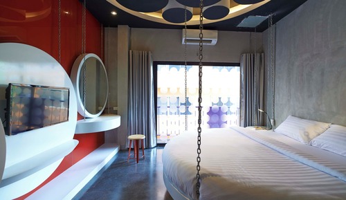 Design Double Room, 1 Queen Bed, Non Smoking, Private Bathroom