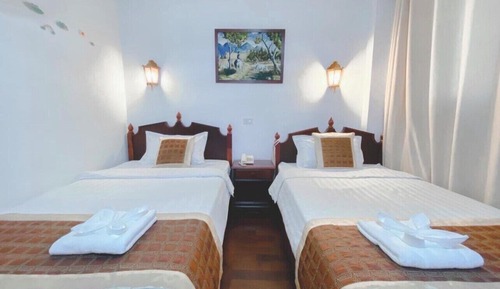 Standard Twin Room