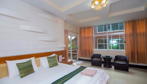 Two-Storey Family Villa Bungalow with Separate External Entrance