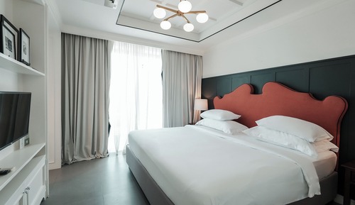 One Bedroom Suite