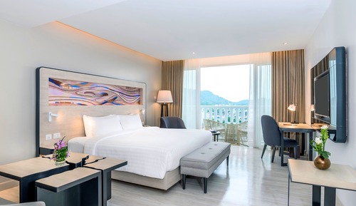 Deluxe Room, 1 King Bed, Balcony