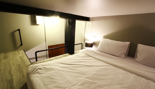 Standard Double Room, Shared Bathroom