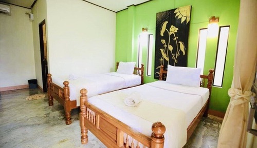 Superior Twin Room