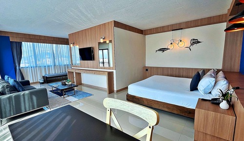 Junior Suite - Free Airport Shuttle