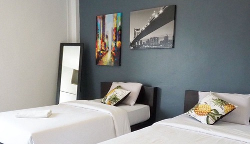 Deluxe Twin Room