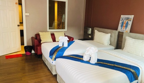 Deluxe Twin Room