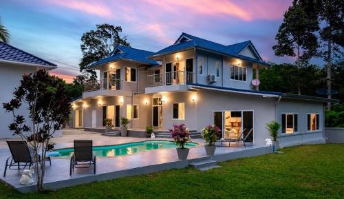 Deluxe Villa