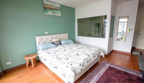 King Room with Mountain View