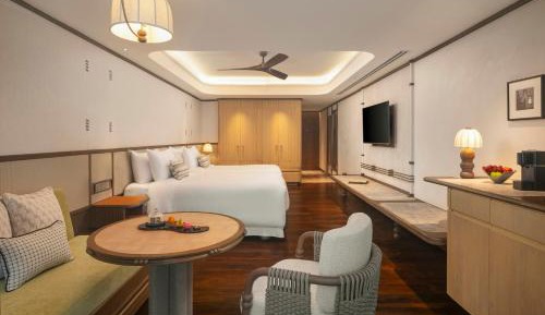Premium Deluxe Club Pool Access Twin