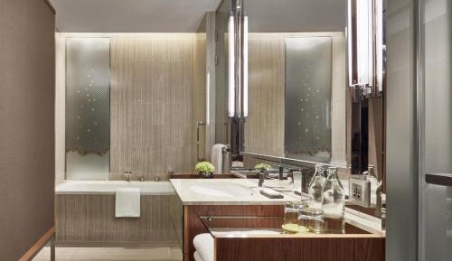 Twin Room - Club Access