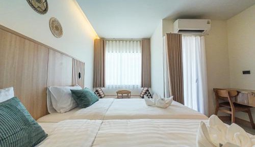 Standard Twin Room