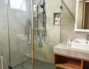 Comfort Triple Room with Shower