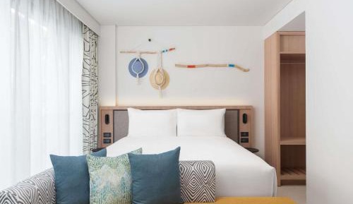 Premium Family Room with One Double Bed and Bunk Bed