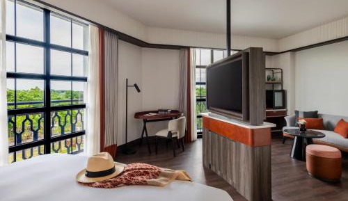 Grand Deluxe Room