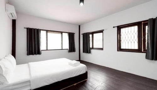 Queen Room