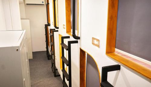 8-Bed Mixed Dormitory Room