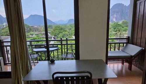 Superior Double or Twin Room with Mountain View