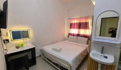 Queen Room