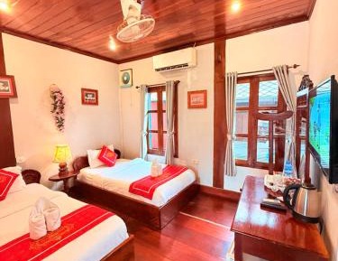 Twin Room with Balcony