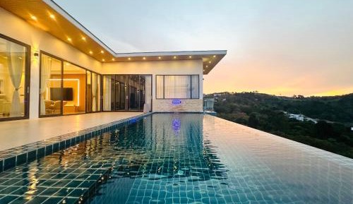 Villa with Sea View