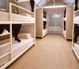Single Bed in Mixed Dormitory Room