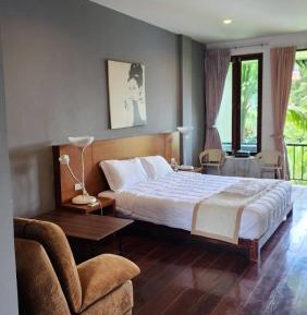 Double Room with Pool View