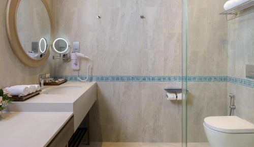 Deluxe Twin Room with Pool View - Beach Side
