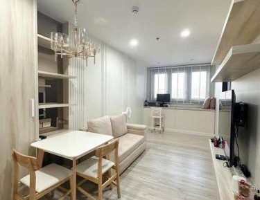Apartment with Garden View