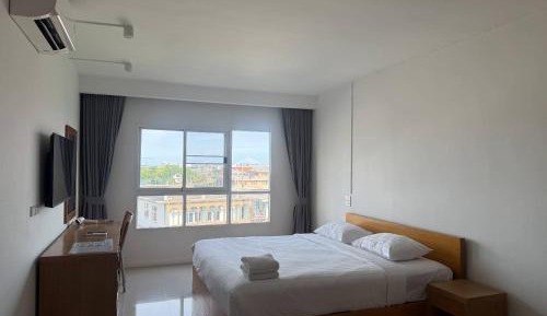 King Room with Mountain View