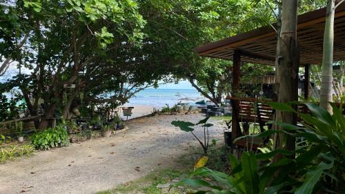Triple Room with Sea View