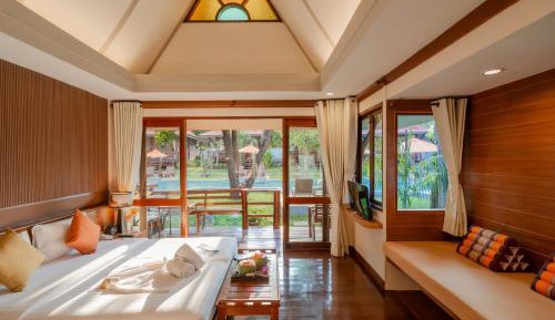 Family Suite Pool Access