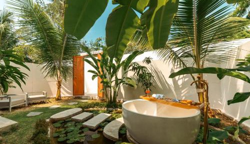 Bungalow - Water Front 