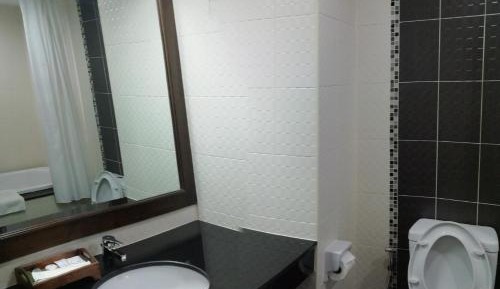 Standard Double Room with City View