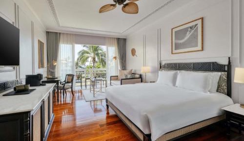 Signature King Room with Private Balcony