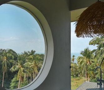 Three-Bedroom Apartment with Ocean View