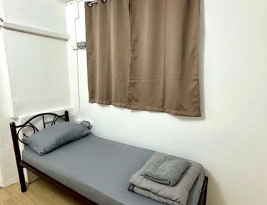 Standard Single Room with Shared Bathroom