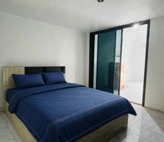 One-Bedroom Apartment with City View