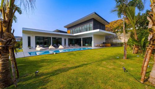 One-Bedroom Villa