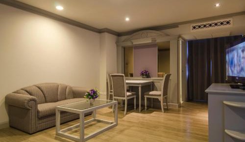 One-Bedroom Suite