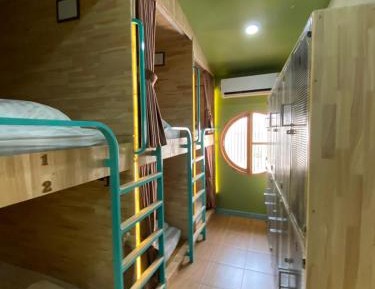 Bed in 6-Bed Mixed Dormitory Room