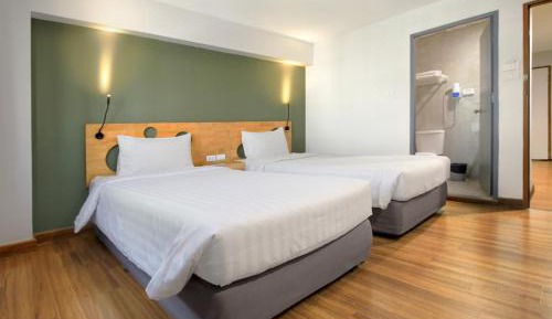 Standard Twin Room with Window 