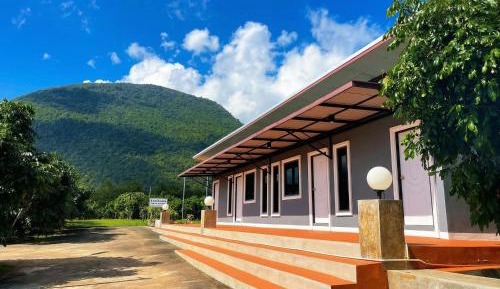 King Room with Mountain View
