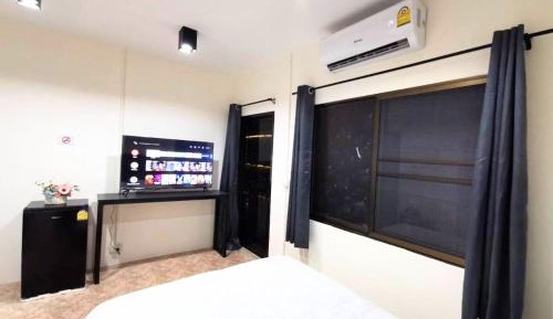 Queen Room with Balcony