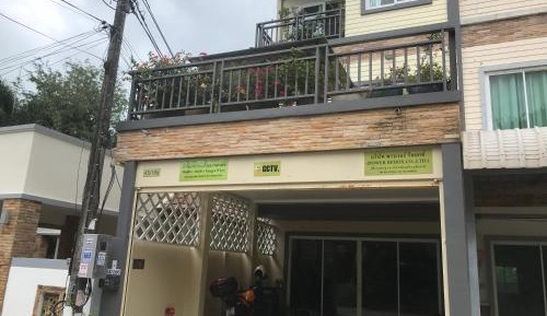 Three-Bedroom Townhouse
