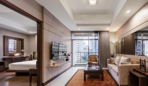 Grand Deluxe King Suite with Living Room and Balcony