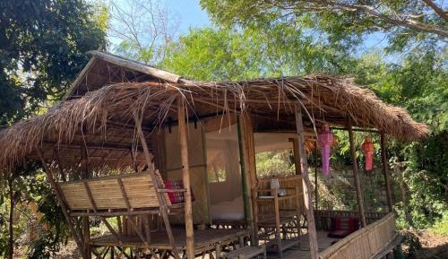 Bungalow with Patio