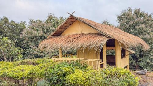 Bungalow with Fan